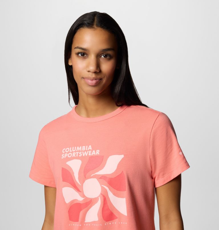 Women's Sun Trek III Graphic Technical T-Shirt, Color: Alpenglow, Wavy Rays, image 4